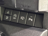 【クリアランスソナー】バンパーに付いたセンサーが障害物を検知!一定の距離に近づくとアラートで教えてくれます♪狭い駐車スペースや車庫入れ時も安心ですね☆