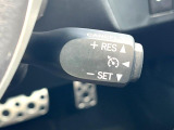 【クルーズコントロール】高速道路もラクラク走行。アクセルを離しても一定速度で走行ができ、長距離運転時の負担を軽減!加速・減速も簡単なスイッチ操作で調整できます。