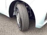 タイヤの空気圧は、燃費、ステアリング等に影響しますので、こまめなチェックをお願いします。