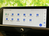 最新のナビゲーションシステムが搭載されています。様々な機能が直感的に操作でき、快適なドライブをサポートします。