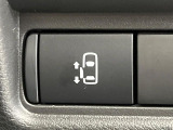 【パワースライドドア】スマートキーや運転席のスイッチでスライドドアの開閉が可能♪電動だから力を入れてドアを開ける必要が無く、小さいお子様でも、重い荷物を持っている時もラクに開け閉めできます♪