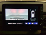 バックでの車庫入れも安心です! リアカメラが付いているバックモニター付のナビディスプレー装備しております。バンパーについているソナーや、操作線もついており距離感も画面から確認できます。