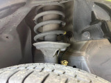 お車を安心してお乗りいただく為には、足回りの定期点検が欠かせません。サービスサポート(有償保証)では無料点検もご提供しており、安心のカーライフをお過ごしいただけるサポート体制が整っています。