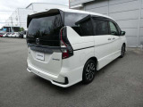 セレナ 1.2 e-POWER ハイウェイスターV 