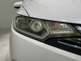 LEDヘッドライトは、点灯の瞬間から最大光量を発揮し、突然暗くなるトンネルなどでの安定感を高めます。