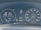 視認性の高いメーター類で、運転に必要な情報を的確に把握。安全運転をサポートするデザインです。