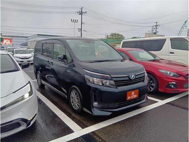ヴォクシー 1.8 ハイブリッド V 禁煙車 純正ナビ フルセグ バックカメラ