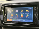 多彩な機能が満載のオーディオ画面。CDやBluetooth接続で、お気に入りの音楽をドライブ中に楽しめます。映像コンテンツも充実しており、快適なカーライフをサポートします。