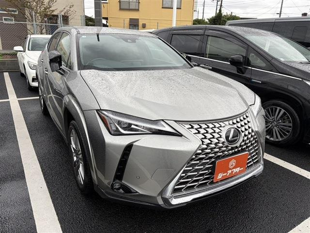 UX 250h グレイスフル エクスプローラー 禁煙車 ワンオーナー