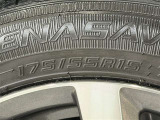 タイヤサイズは【175/55R15】