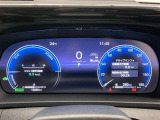 車両情報や燃費データを見やすく表示。