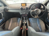 A1 1.0 TFSI スポーツ 修復歴無し