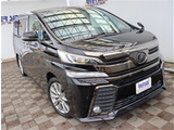 【車屋】として、長く車業界に従事した経験豊富なスタッフが在籍しております。