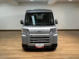 ご納車までに、弊社サービススタッフによる車検整備を行い、バッテリー、エンジンオイル、オイルエレメント、ワイパーゴムを交換し、ブレーキを分解、摩耗等を確認、必要であれば交換、安心してお乗りいただけます!