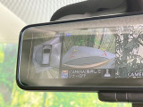 【インテリジェントルームミラー】後席の大きな荷物や同乗者で後方が確認しづらい時でも安心!カメラが撮影した車両後方の映像をルームミラー内に表示。クリアな視界で状況の確認が可能です!
