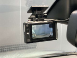いくら安全運転をしていても、事故に巻き込まれることもあります。万が一の時に証拠として使える社外品の前後ドライブレコーダーがついてます♪