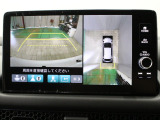 【マルチビューカメラシステム】車両の前後,左右4つのカメラで映した周囲の映像をナビゲーション画面に表示します♪停めにくい駐車場や狭い道路でもドライバーの死角を減らすことで運転をサポート!