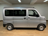 ご納車までに、弊社サービススタッフによる車検整備を行い、バッテリー、エンジンオイル、オイルエレメント、ワイパーゴムを交換し、ブレーキを分解、摩耗等を確認、必要であれば交換、安心してお乗りいただけます!
