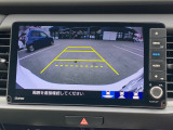 ■バックカメラ■ガイドラインが表示されるので、バック駐車が苦手な方でも安心です!ギアをリバースに入れれば自動的に切り換わりますので、面倒な操作も不要です♪狭い駐車場もお車を傷つけず安心ですね!