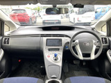運転席からの視界は良好。操作性にも優れ、快適なドライブをサポートします。シートの座り心地も抜群です。
