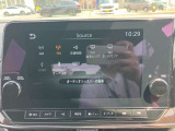 純正カーナビゲーション◆フルセグTV・Bluetooth Audioなど様々なソースが使用できます。是非、お気に入りの音楽で楽しい運転の時間をお過ごしください!