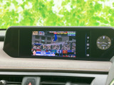 停車中にテレビや映像を楽しめます。休憩時間にリラックスできる空間を提供します。長距離ドライブにもおすすめです。