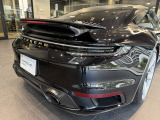 ポルシェセンター 中大阪認定中古車センター/正規ディーラーだからこそ出来る安心、安全、信頼の高品質の車両で御座います。