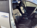 ☆人を中心に考えた広さと使いやすさ☆座面も広く長時間の運転も疲れにくいシート☆前席も後席も乗る人全てがくつろげる空間☆