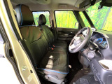 運転席シート廻りは使用感も少なく、良好な状態となっています。丁寧に使われていたことがよくわかりますね。