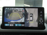 ■マルチビューカメラシステム■車両の前後と左右のドアミラーに計4台のカメラを搭載!上空から見下ろしたような視界などの数種類のビューをご用意し、ドライバーの死角を減らして運転負荷を軽減いたします♪