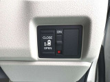 片側電動スライドドア