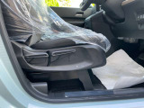 当社には、【指定工場】を併設しており、車検・点検整備もお任せください。ホンダ車を知り尽くしたエキスパートサービスエンジニアがご対応させていただきます。
