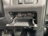いまや快適なカーライフに欠かせないETCが付いています。