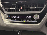 オートエアコンは温度を設定するだけで、自動で風量などを設定してくれます。運転しながら操作も必要ないので、安全性も向上します。