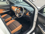 クッション性能が高く、程よく体をホールドしてくれるフロントシートなので、ゆったりとした運転を楽しんで頂けます。