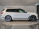 BMWでは重量配分にもこだわりがあり、FRモデルでは50:50とFFモデルでも60:40と前後の重量バランスにこだわり、軽快なハンドリングを実現しております。