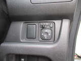 ドアロック連動式の電動格納ドアミラーが使い勝手良いですよ