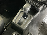 発進時から滑らかに加速する無段階変速の4ATはストップ&ゴーの多い街の中も快適です