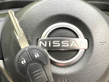 【キーレス】少し離れた場所からでもボタン一つでドアの開錠・施錠ができるのでとっても便利!ドアの鍵穴周りに傷をつけることもありません♪