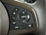 ◆アダプティブクルーズコントロール◆予め設定した車速内でクルマが自動的に加減速。前走車との適切な車間距離を維持しながら追従走行します。【LKAS】車線維持支援システムでステアリング操作を支援。