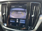 【パークアシスト・カメラ】駐車時に後方がリアルタイム映像で確認できます。大型商業施設や立体駐車場での駐車時や、夜間のバック時に大活躍!運転スキルに関わらず、今や必須となった装備のひとつです!