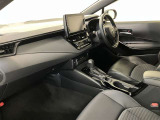 乗る人を想う室内の優れた質感。
