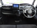運転席の高さを変更できるので、体格に合わせた位置で運転できます!