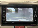 前方の映像だけでなく、車内から後方の映像もばっちり記録します