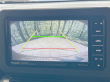 【バックカメラ】駐車時に後方がリアルタイム映像で確認できます。大型商業施設や立体駐車場での駐車時や、夜間のバック時に大活躍!運転スキルに関わらず、今や必須となった装備のひとつです!