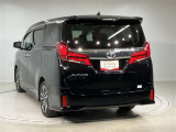 全車走行距離無制限の1年間無料保証付き!全国5000ヶ所の安心ネットワークで、遠方の方も安心!※3年先まで延長可能なロングラン保証&alpha;もご用意してます(有料)。