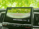 バックモニター付きで、狭い場所での駐車や後退も安心。ガイドライン表示で、距離感を掴みやすくなっています。