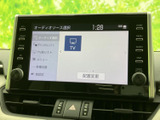 様々な情報を表示できる多機能モニターです。車両設定や運転支援機能の操作も簡単に行えます。見やすい画面で安全運転をサポート。