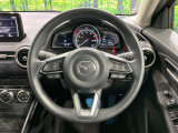 インテリアに合わせたデザインのステアリングは、運転される方のことも考え、運転しやすい形状、大きさです。是非一度、実際に触ってお確かめください。