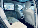 ◆LIBERALAは、輸入車選びの新たなスタイルを提案するインポート・セレクト・ブランドです。オーナー様となる方がクルマから直接感じる感性を第一にした、最良の一台との出会いをコーディネートいたします。